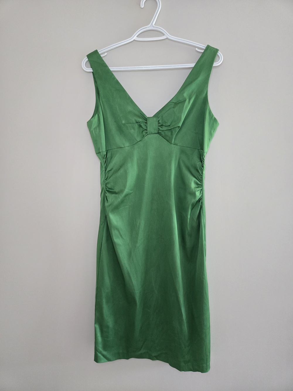 Donna Ricco emerald green satin midi dress, bow detail, zipper back, like new